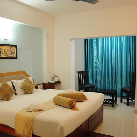 Hotel Alwesal International Madikeri Exterior foto