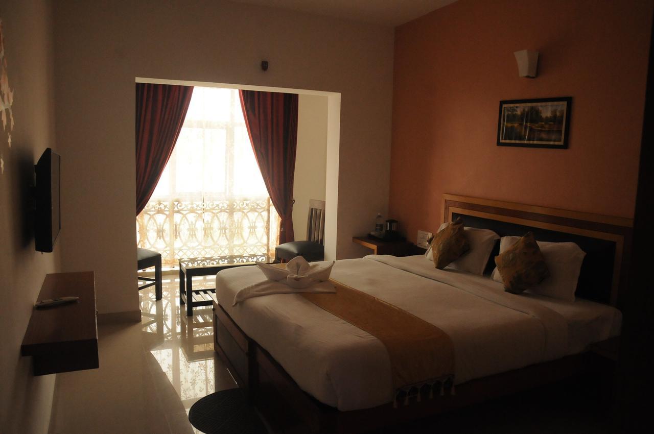 Hotel Alwesal International Madikeri Exterior foto