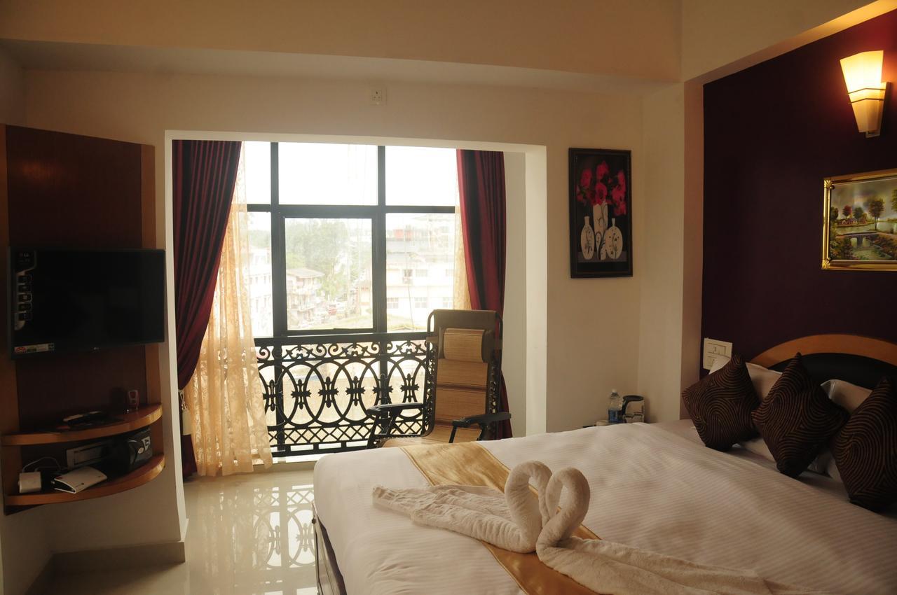 Hotel Alwesal International Madikeri Exterior foto
